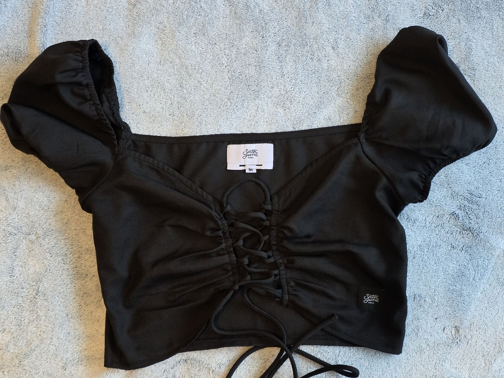 Top: Crop Top, Gr. M, Schwarz – Nuovo (secondo la descrizione) da St Gallen venduto da vir_5kgt