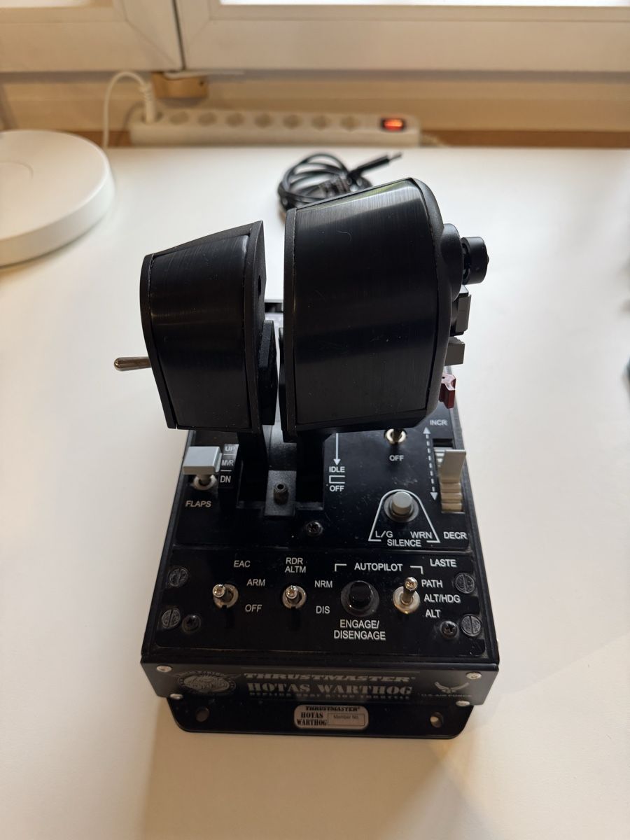 Thrustmaster Controller: Thrustmaster HOTAS Warthog (Joystick + Throttle) – Usato da Wohlen b. Bern venduto da col_fnb5 5