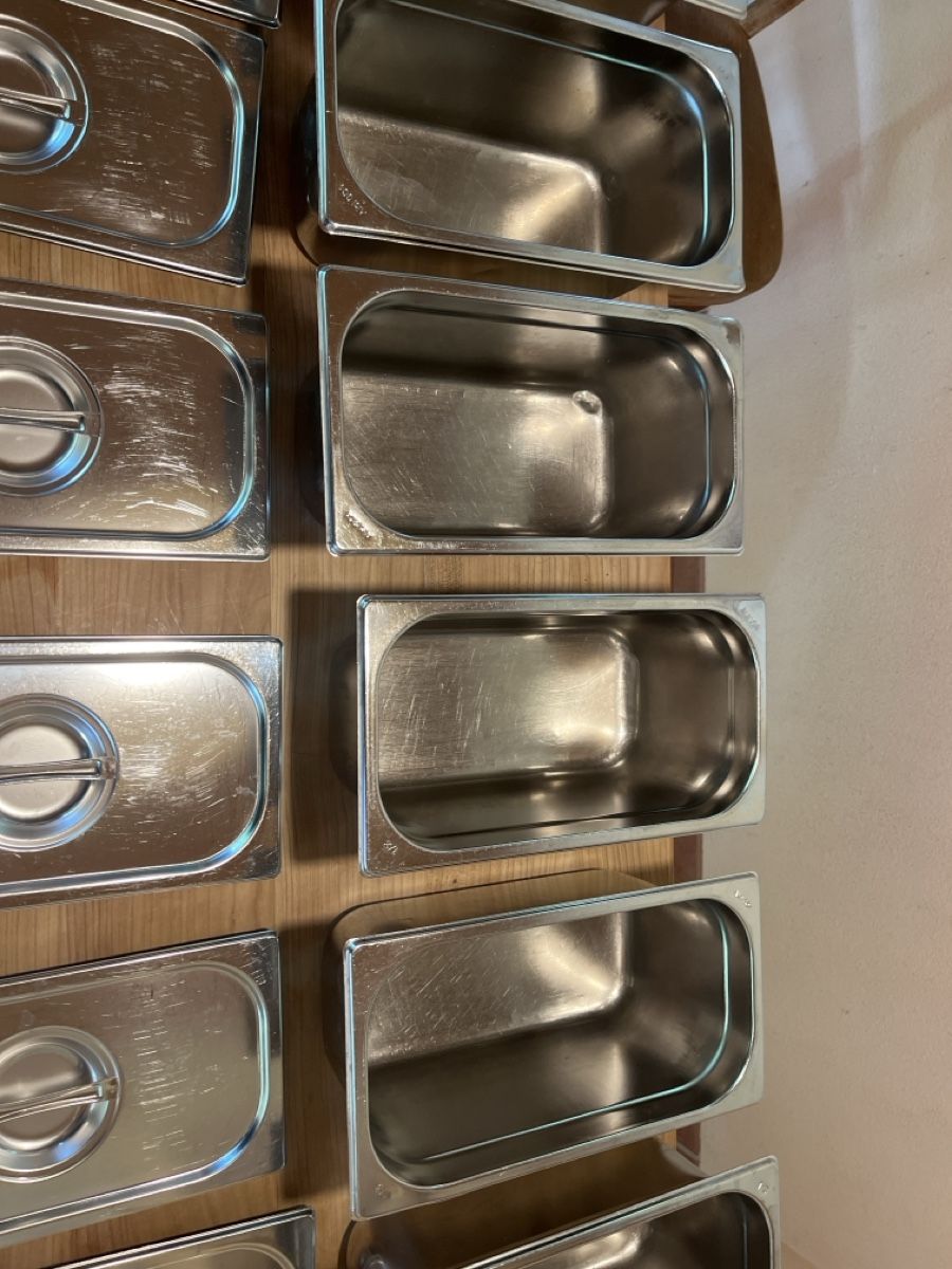 Elettrodomestici da cucina: 6 x 1/3 Gastronorm Behälter 15 cm mit Deckel – Usato da Dittingen venduto da Cervolino77 2