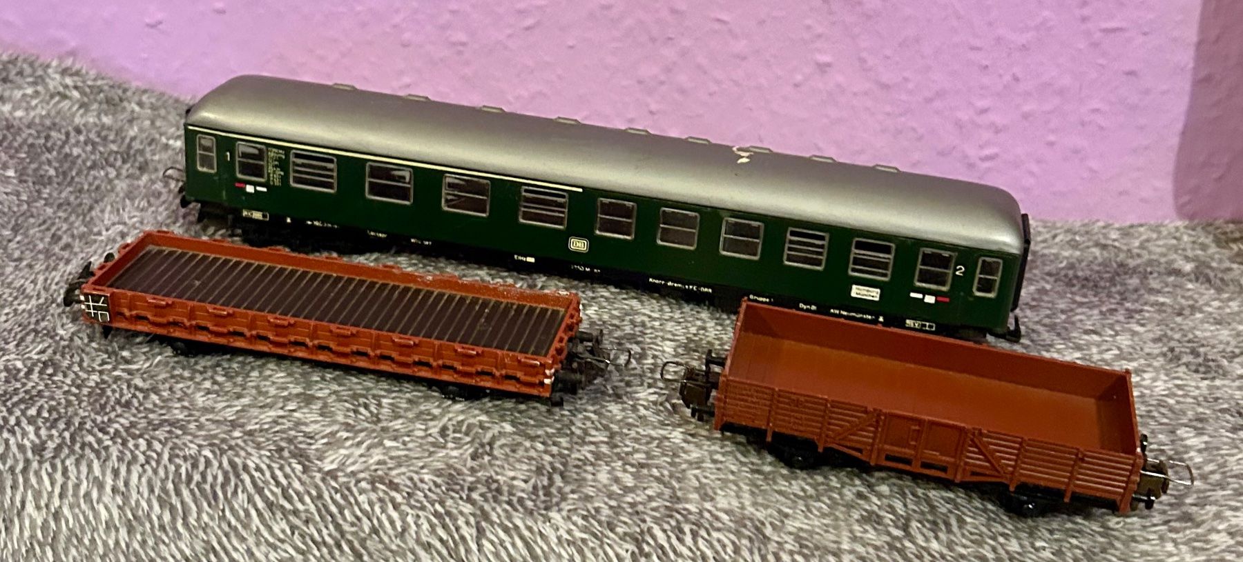 Modellini di ferrovie: Train Jouef + 2 wagons marchandises HO 1/87 – Usato da Petit-Lancy venduto da Pierre_le_voyageur
