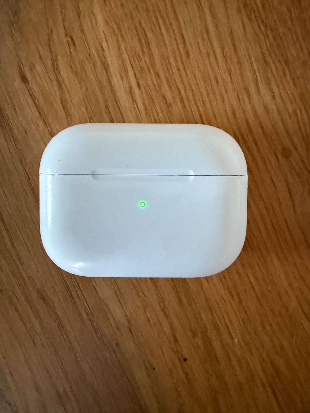 Apple Cuffie: APPLE AirPods Pro 1 Charging Case – Usato da Lausanne venduto da Nine1982 4