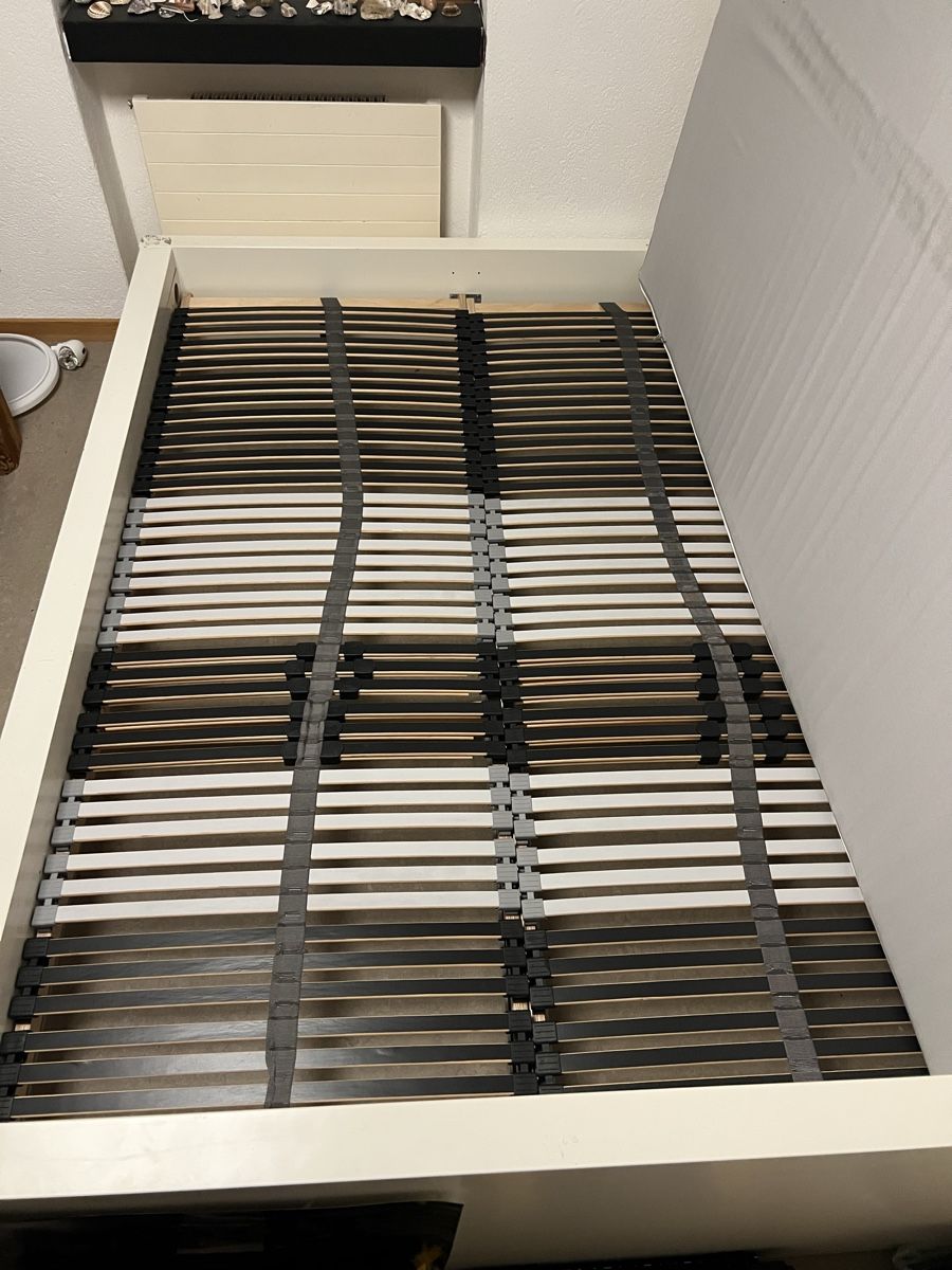 Ikea Letti: Komplettes Bett 140cm Ikea Malm Weiss – Usato da Schönenberg ZH venduto da Fabio_M_03 1