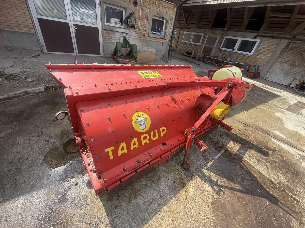 Tutte le macchine: Taarup Mais-/Strohzerkleinerer – Usato da Bern venduto da ToBu81 1