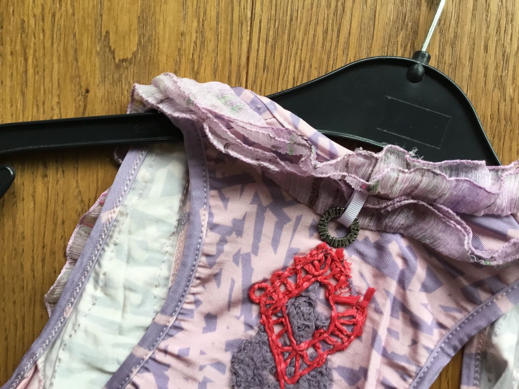 Tops: Save the Queen Top – Neu (gemäss Beschreibung) aus Oberwil b. Zug von evasale4you 2