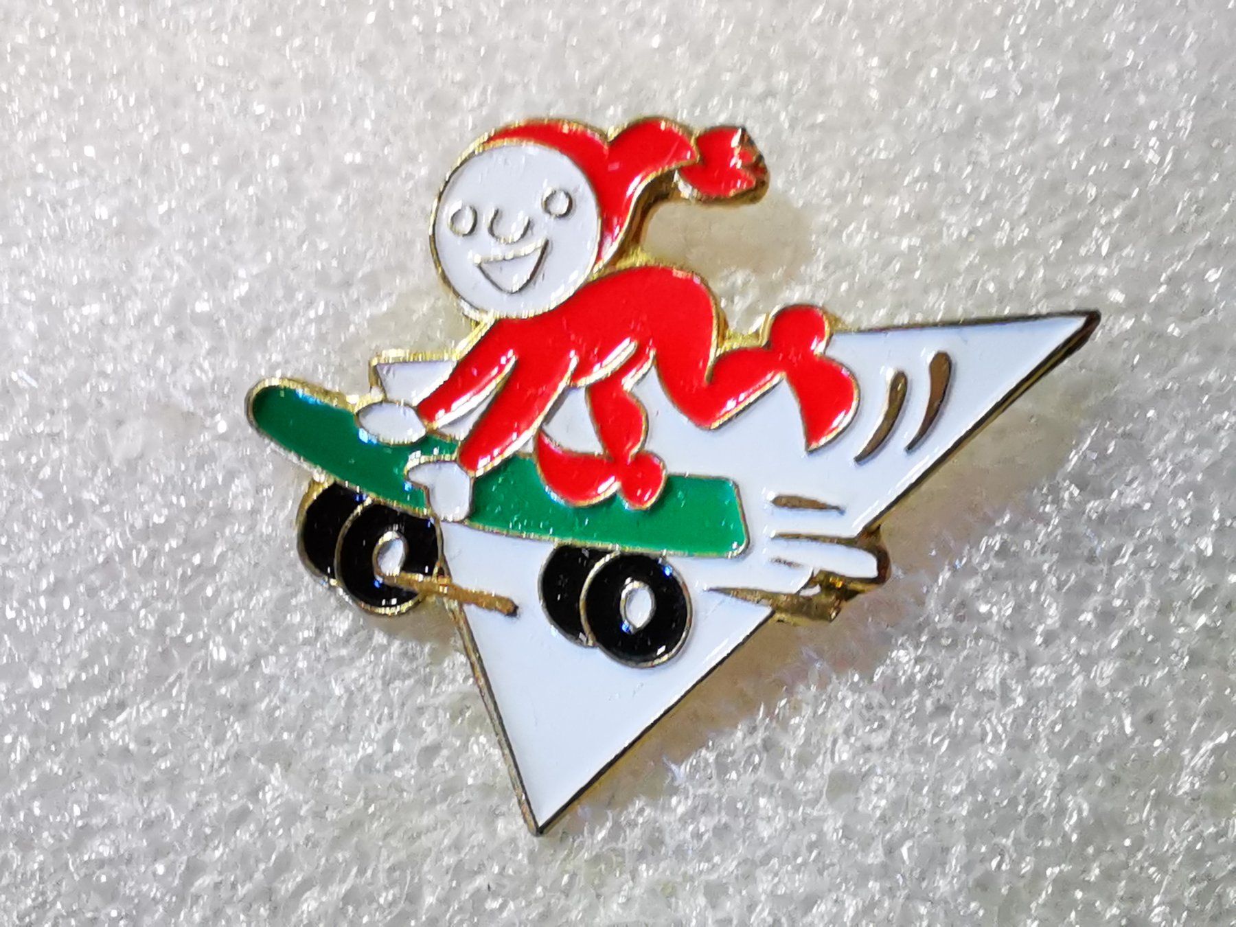 Placchette & Badge: Ansteckpin 28: Knorrli – Usato da Oppligen venduto da Pin-Fall-Shop