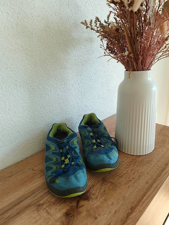 Schuhe für Jungen: Lowa Wanderschuh 36 – Gebraucht aus Kriens von ertus 1