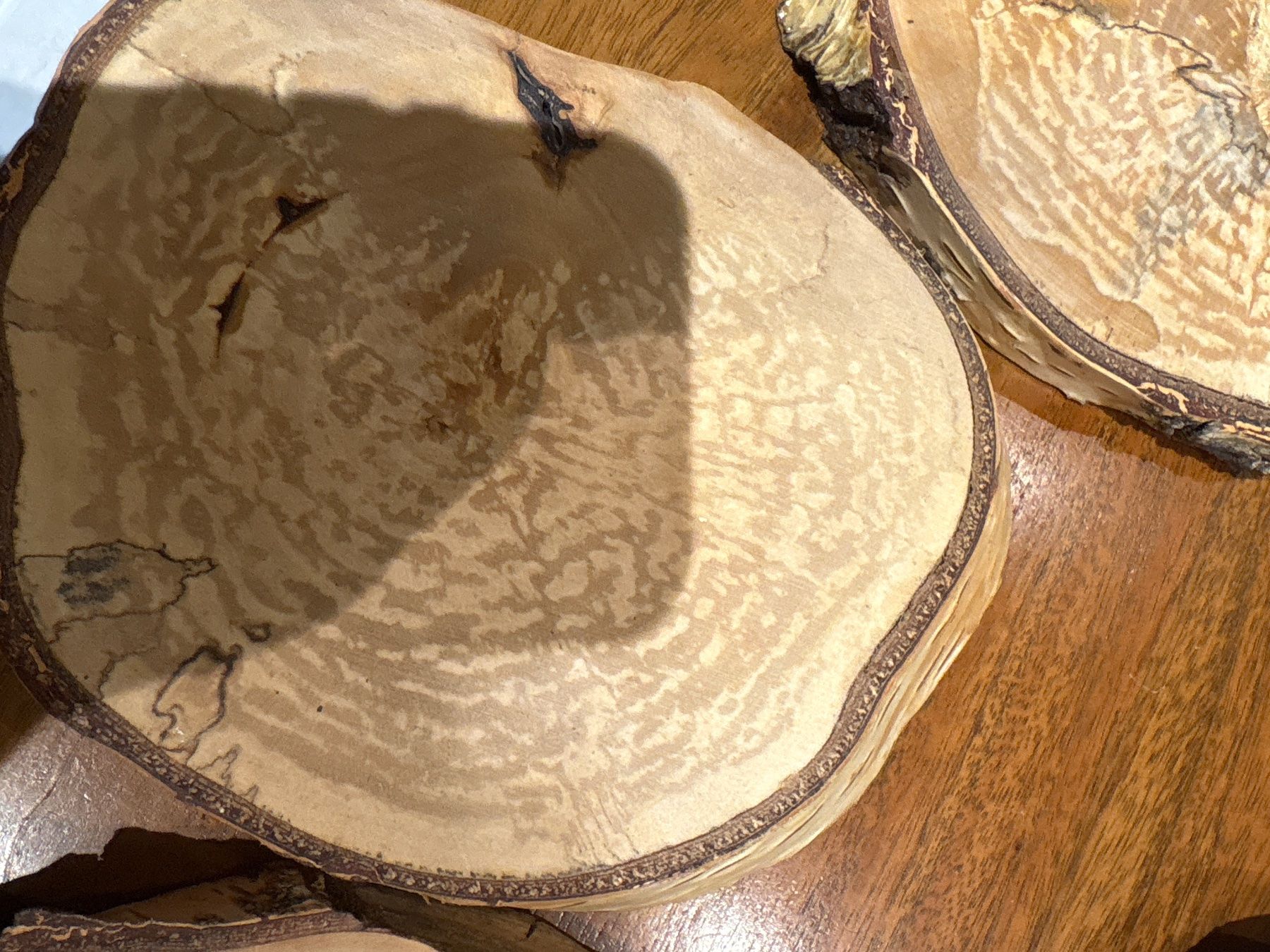 Articoli in legno: HOLZBRETTLI FÜR KAFI MIT SCHNAPS – Usato da Andwil SG venduto da schmei 2