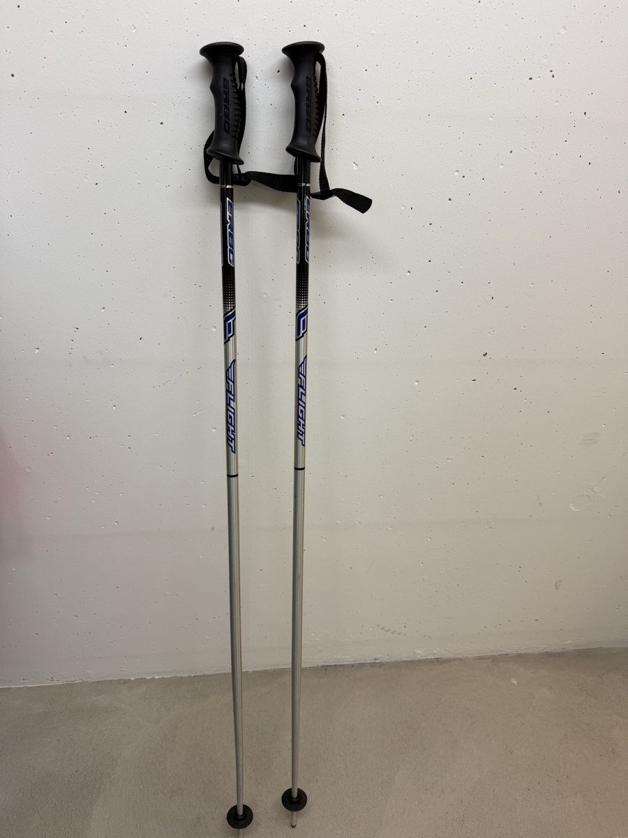 Skistöcke: Skistöcke 135 cm – Gebraucht aus Ueken von salomon.t9
