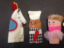7 Vintage Finger Puppen