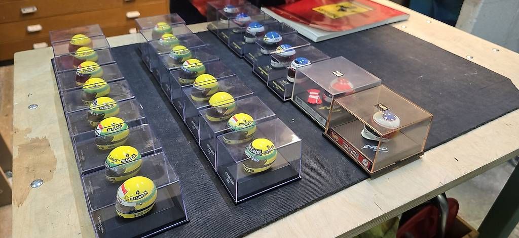 Casques & visières: Casques Senna 1/8 – Neuf avec emballage d'origine à Lausanne par issaluca 2