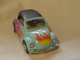 VW KÄFER   COCCINELLE   NEUWERTIG    11 CM LÄNGE