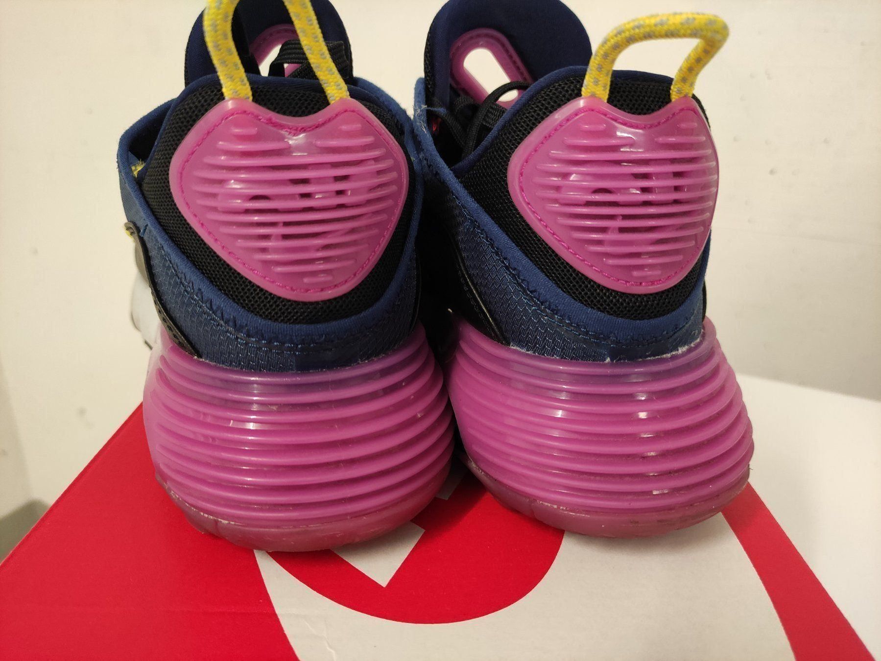 Nike Scarpe da uomo: Nike Air max 2090, 39, 90%New – Usato da Sursee venduto da Re.joy 4