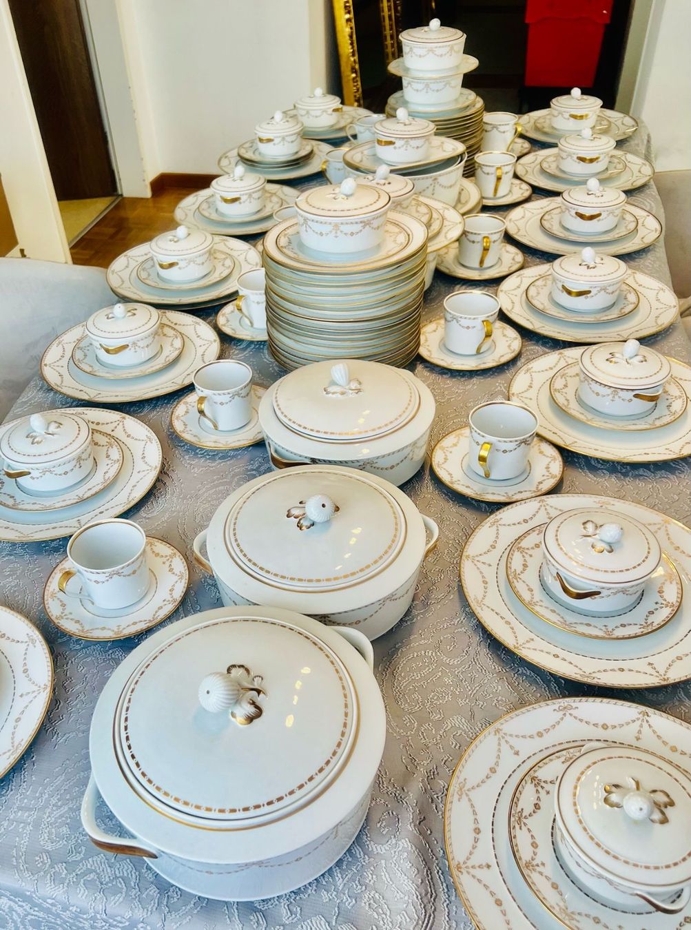 Porzellan Geschirr Set Langenthal Chateau (Gebraucht) in Dietikon