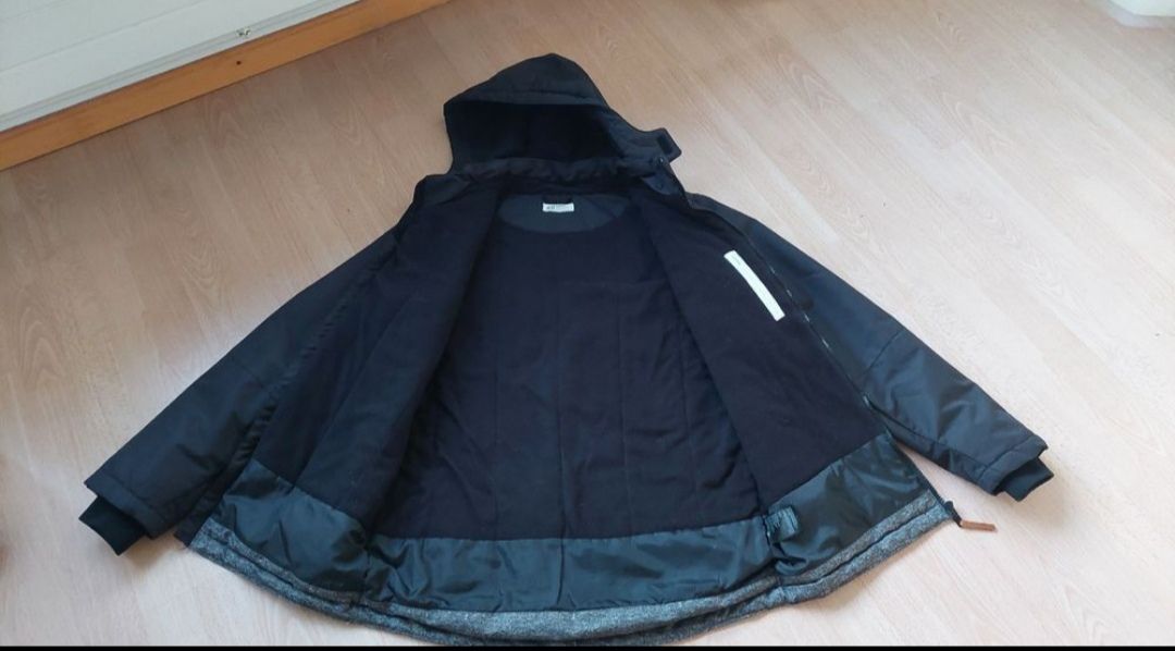 H&M Vestes: Winterjacke Gr 170 – D'occasion à Binz par julijuli 1