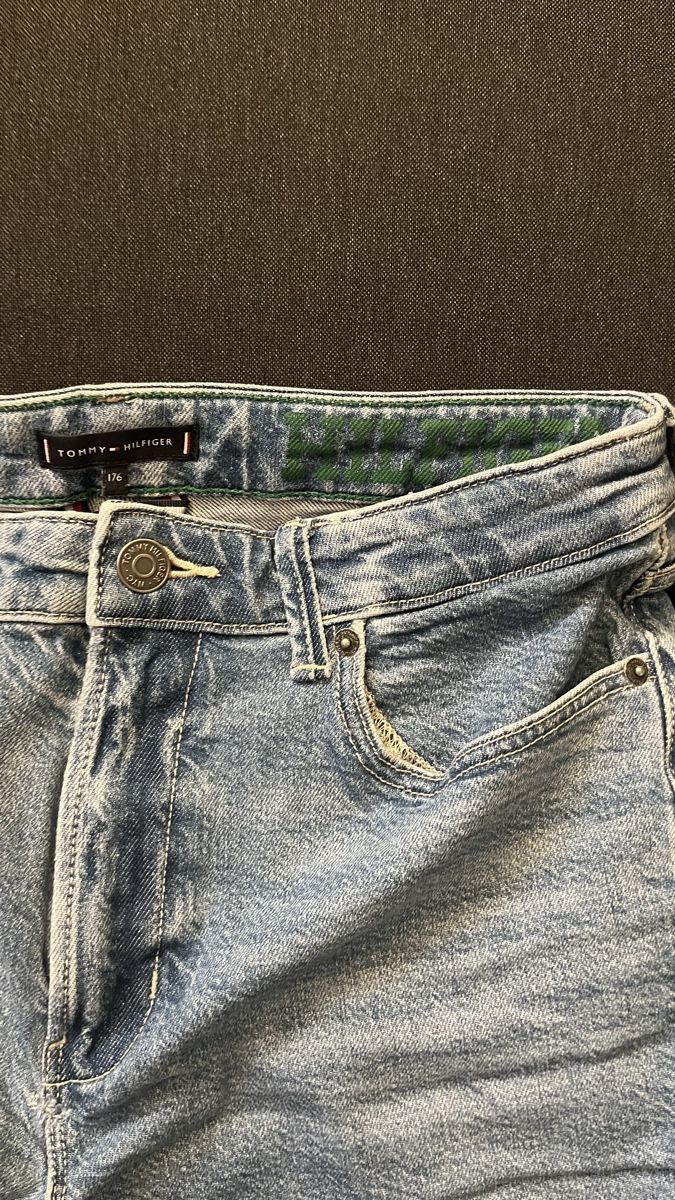 Tommy Hilfiger Jeans: Tommy Hilfiger Jeans-Shorts – Nuovo (secondo la descrizione) da Baden venduto da Car_lio09 1