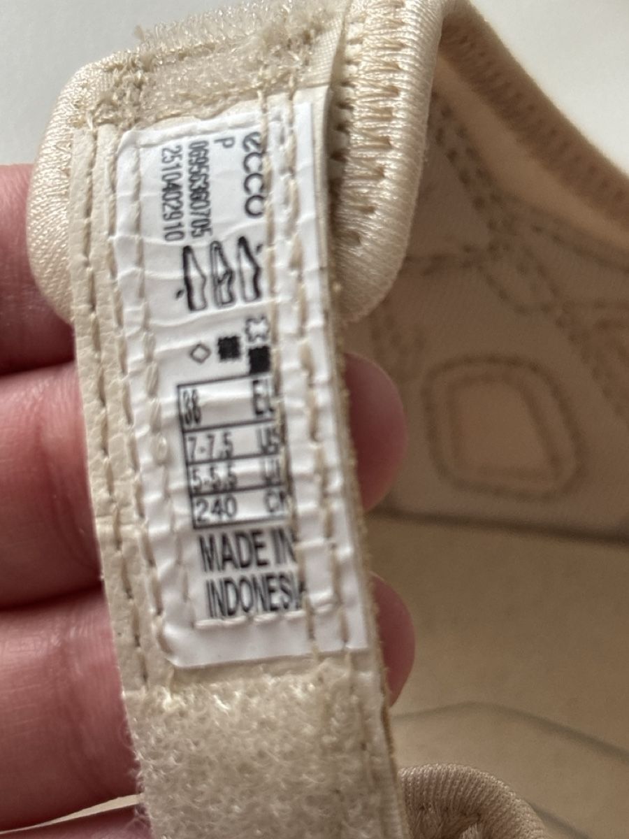 Ecco Damenschuhe: Ecco Sandalen  Gr. 38  – Gebraucht aus langenthal von rundholz7 7