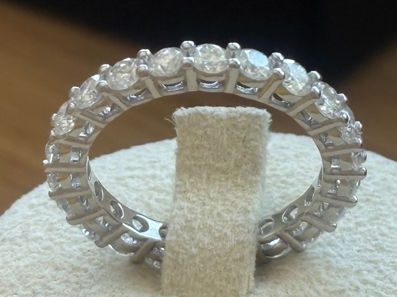 Anelli: Luxus Elegante Gr: 18/8 Ring Memoire Zirkonia Farbe Silber – Nuovo (secondo la descrizione) da Biel-Bienne venduto da Roserosse13 4