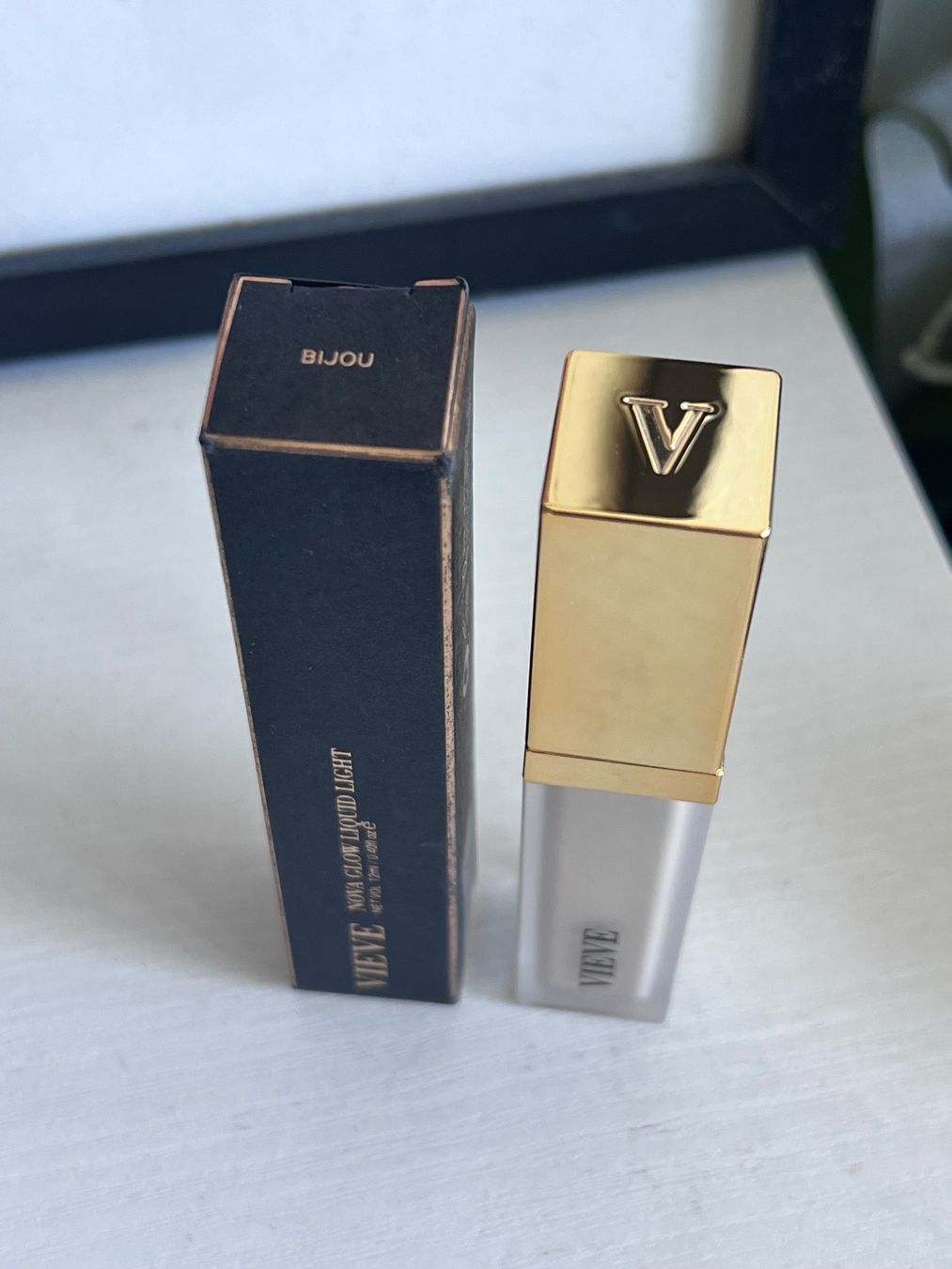 Make-up: NEU NOVA GLOW LIQUID LIGHT HIGHLIGHTER - BIJOU – Nuovo (secondo la descrizione) da Effretikon venduto da YaMn 2