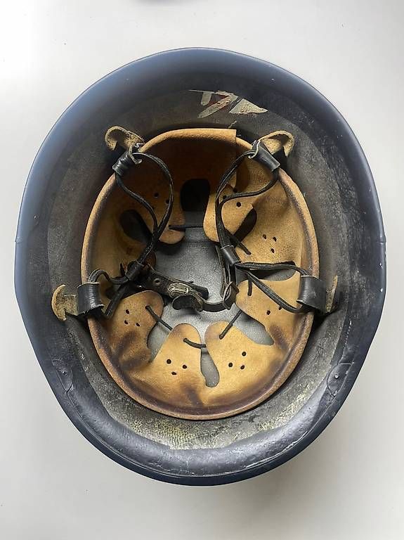Antike Kleidung & Accessoires: Alter Helm – Gebraucht aus Steinhausen von hinzze01 3