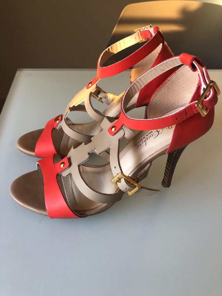 Scarpe da donna: Chaussures – Usato da Neuchâtel venduto da Stwatch 1
