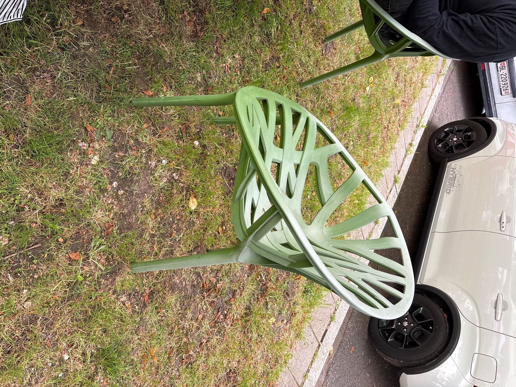 Vitra Sedie: vitra vegetal stuhl – Usato da Basel venduto da oe3 2