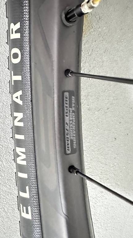 Specialized Pezzi di ricambio: Specialized Hinterrad Roval Traverse 27.5 Carbon – Nuovo (secondo la descrizione) da Wiesendangen venduto da Laamu12 2