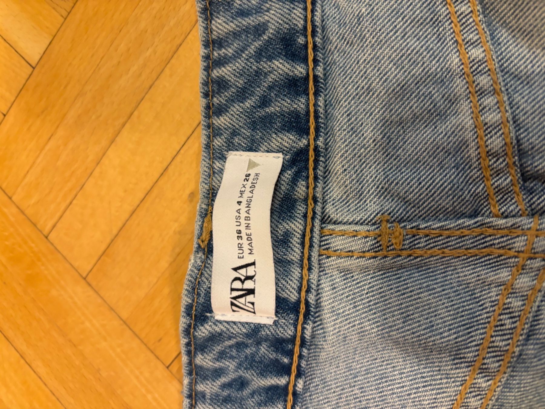 Zara Jeans: Shorts jeans S – Nuovo e nell'imballaggio originale da Genève venduto da chl_zc89 3