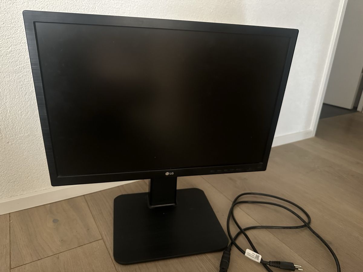 Monitore: LG Bildschirm 22 Zoll – Gebraucht aus Altendorf von Quietwater