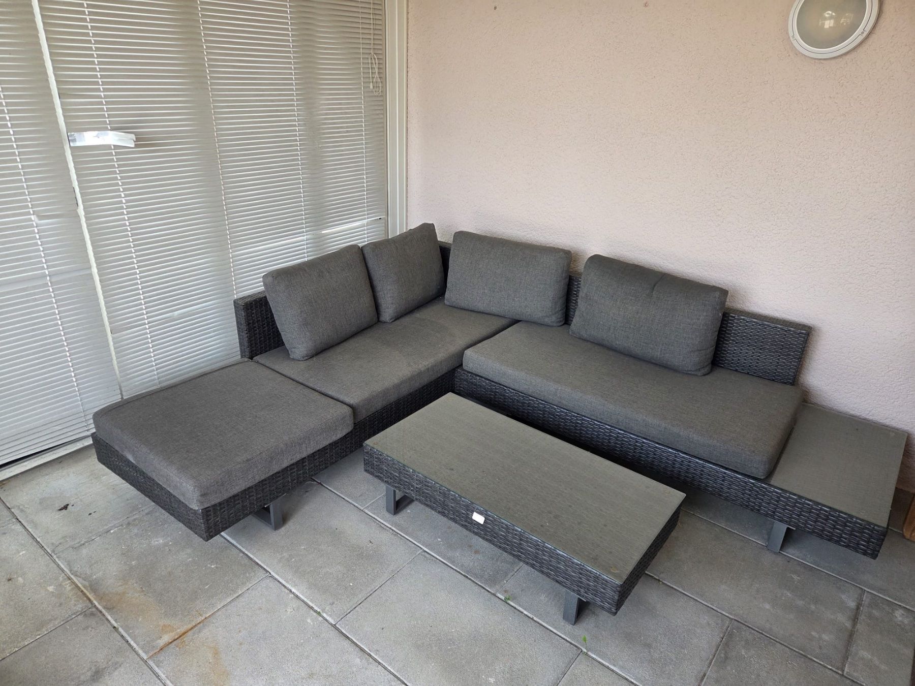 Sofas: Lounge – Gebraucht aus Schwarzenbach SG von rap_sb7n