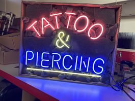 Tattoo Leuchtreklame Neon sign