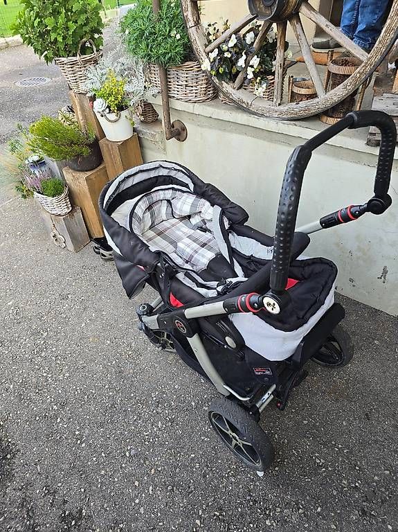 Poussette: Robuster Kinderwagen – D'occasion à Dulliken par tob_p25m 1