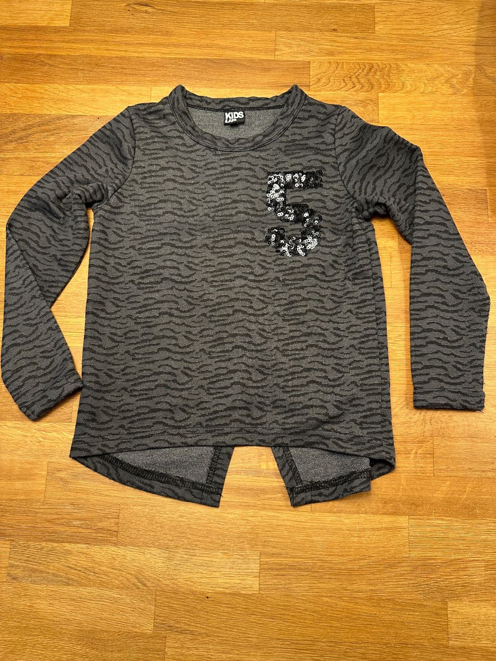 Lotti & Set di vestiti: Kinderset 5 Teile Gr. 104 – Usato da Zürich venduto da JuliaSp 4