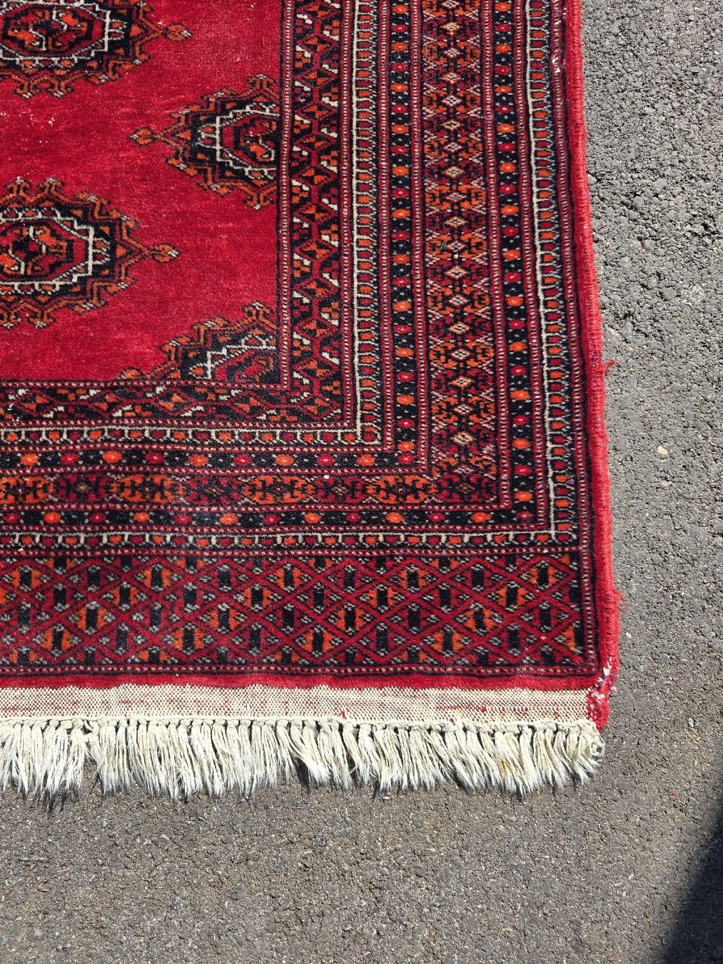 Teppiche: Perserteppich rot mit Muster Gujarat Seide. – Gebraucht aus Chur von jasi18 1