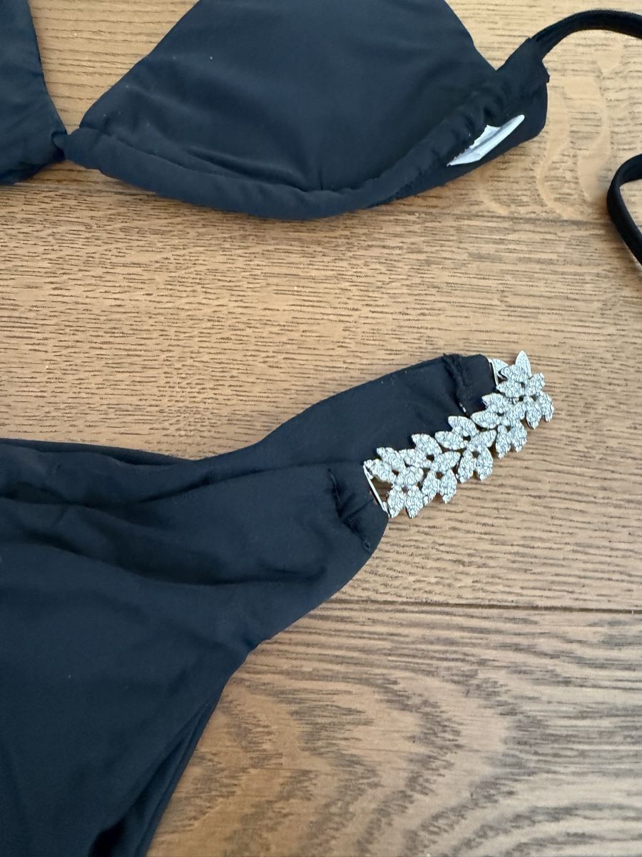 Costumi da bagno & Bikini: Schwarzer Bikini mit Schmuck, Grösse M Neu – Nuovo (secondo la descrizione) da Bassersdorf venduto da Sandy456 1