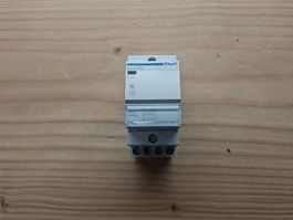 REG-Schütz Hager ESC 230VAC 4 Schliesser 0 Öffner 25A