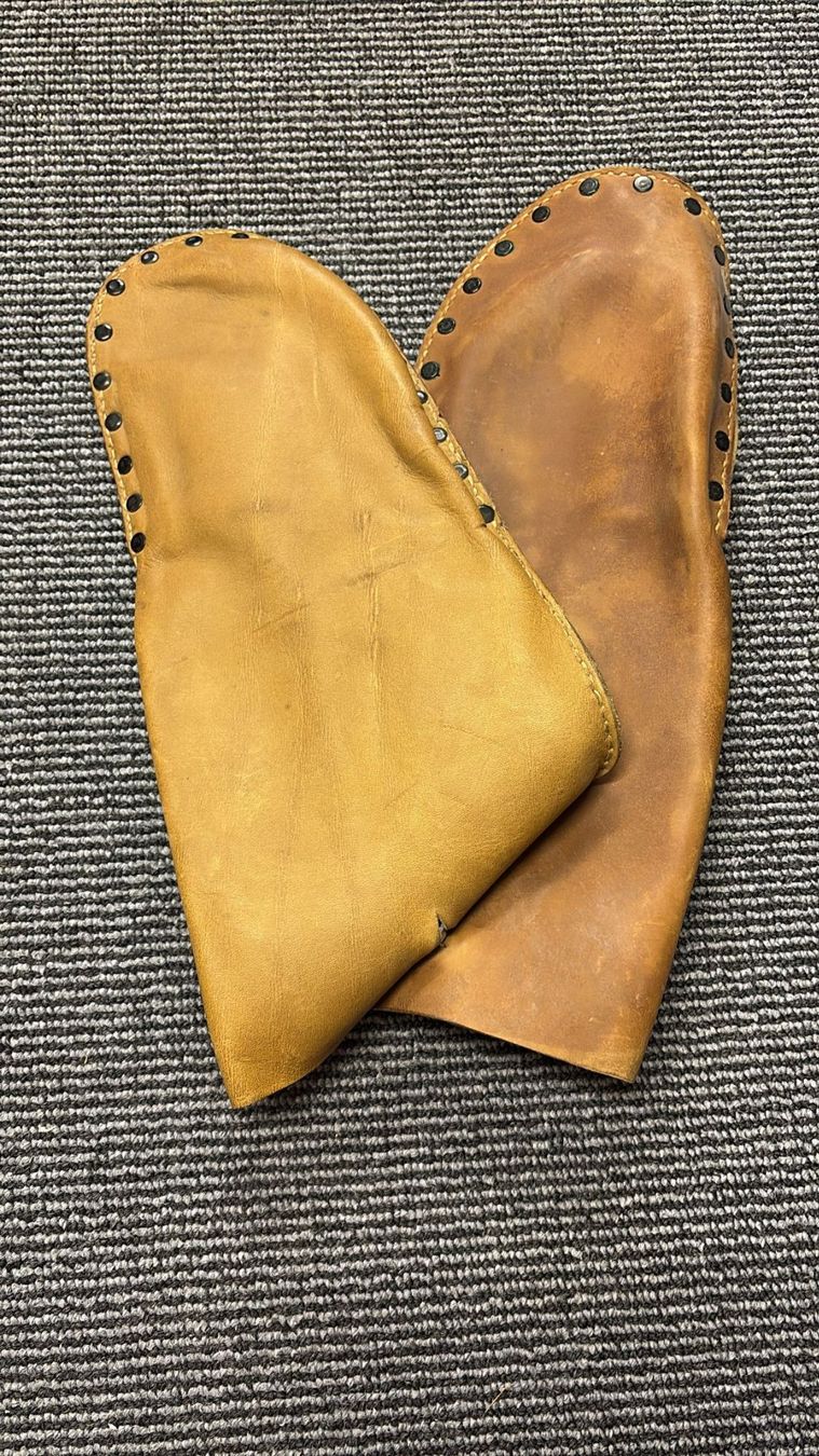 Schweizer Armee Uniformen: Stacheldraht-Handschuhe Militär – Gebraucht aus Wangen b. Olten von Hba2 1