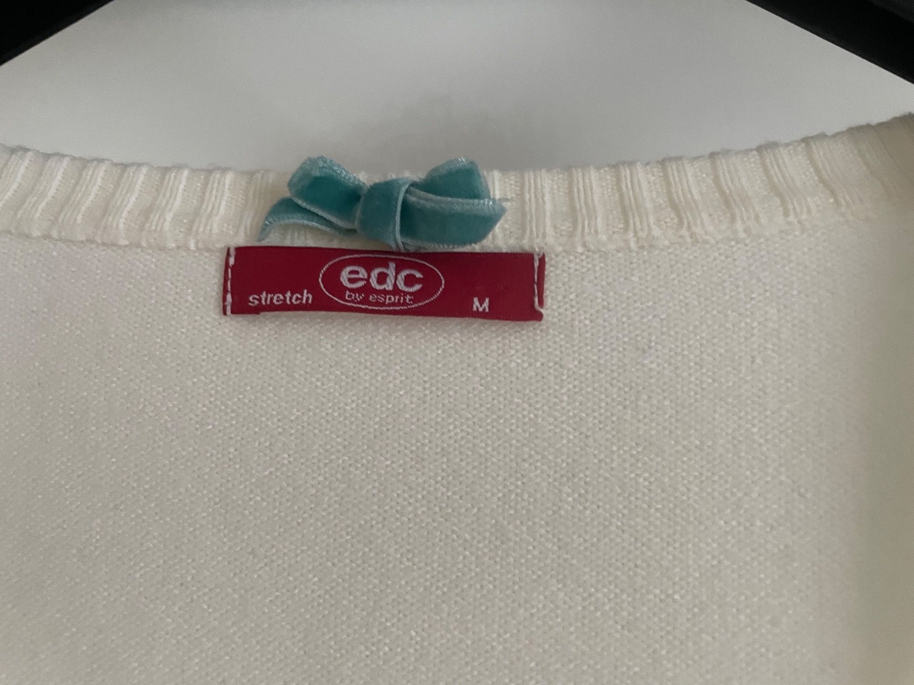 Esprit Maglioni & Felpe: Esprit EDC, toller Pullover mit tiefem V-Ausschnitt, Gr. M – Usato da Niederweningen venduto da baghirac 2