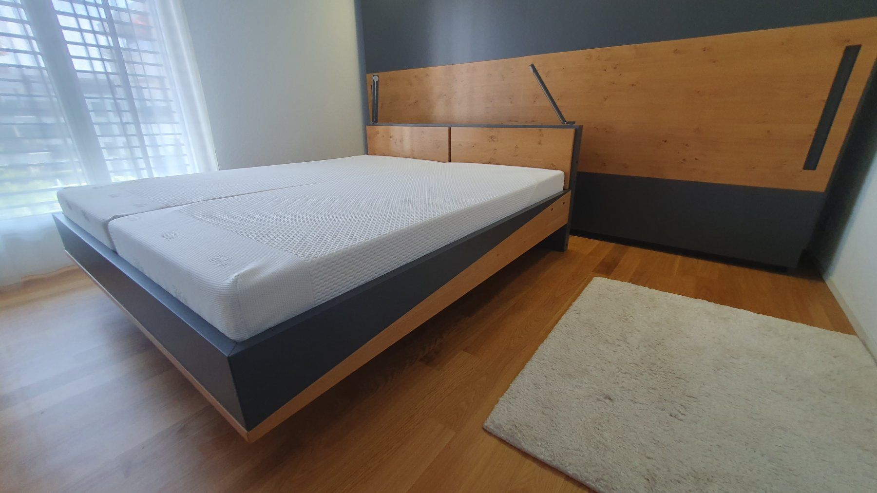 Letti: Kleiderschrank mit Bett und Kopfteil, Eiche/Anthrazit – Usato da Bözberg venduto da the_redsnapper