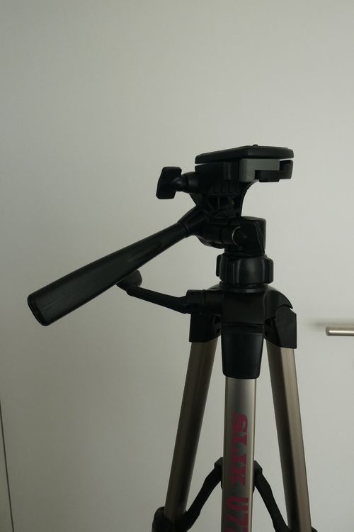 Treppiedi & Teste: SLIK U700 Stativ Kamera Stativ Top Zustand Reisestativ – Nuovo (secondo la descrizione) da Rotkreuz venduto da Jurlobi 3