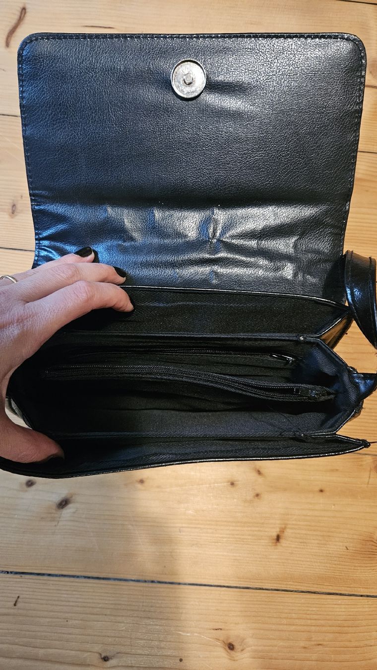 Borse da donna: Elegante Vintage Handtasche, schwarz – Usato da Baden venduto da Mad_am 3