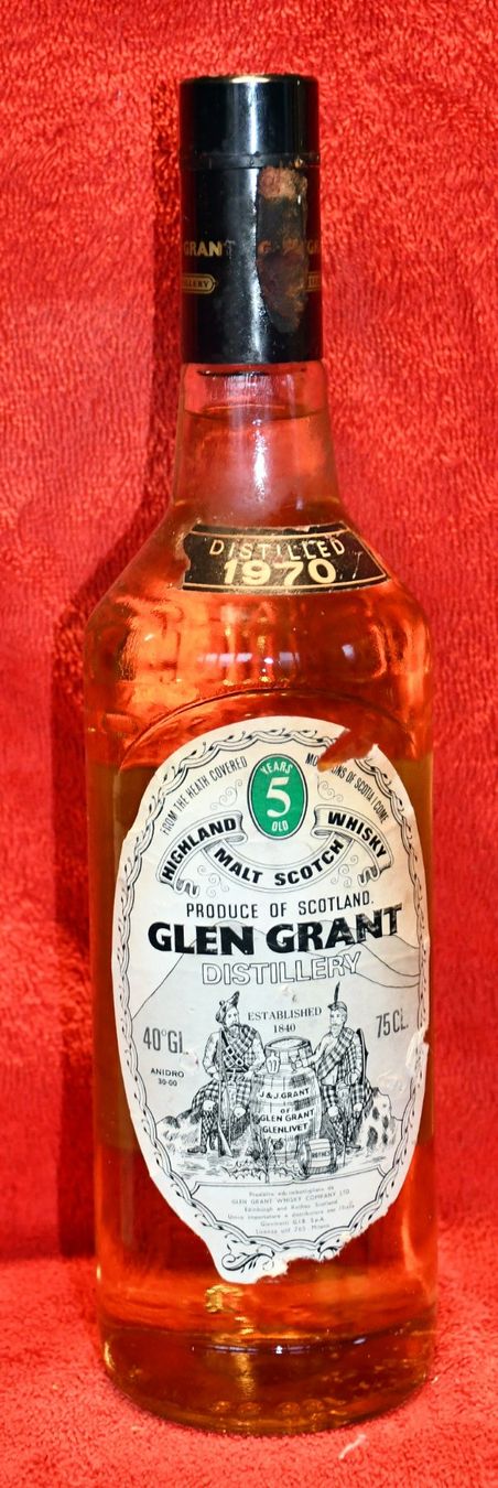 Glen Grant Bevande alcoliche: 075lt Whisky Flasche Glen Grant – Usato da Rotkreuz venduto da salsanera