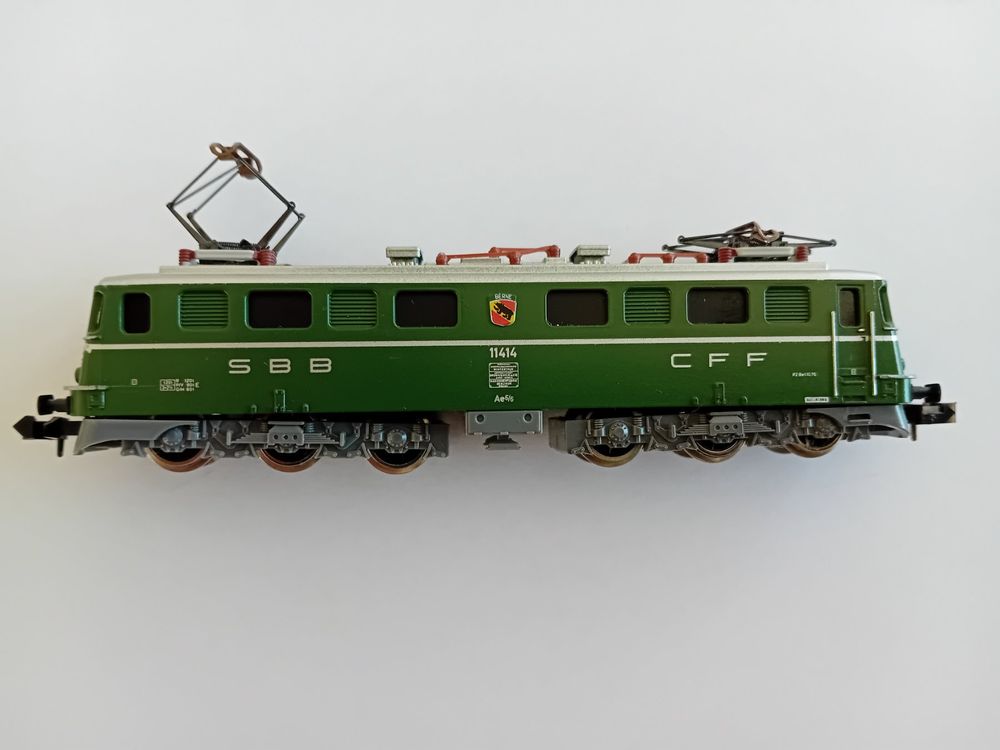 Trix Modellini di ferrovie: Rollmaterial, Schienen und Fahrregler zu Modellbahn Spur N – Usato da Glattfelden venduto da Halmi_2 1