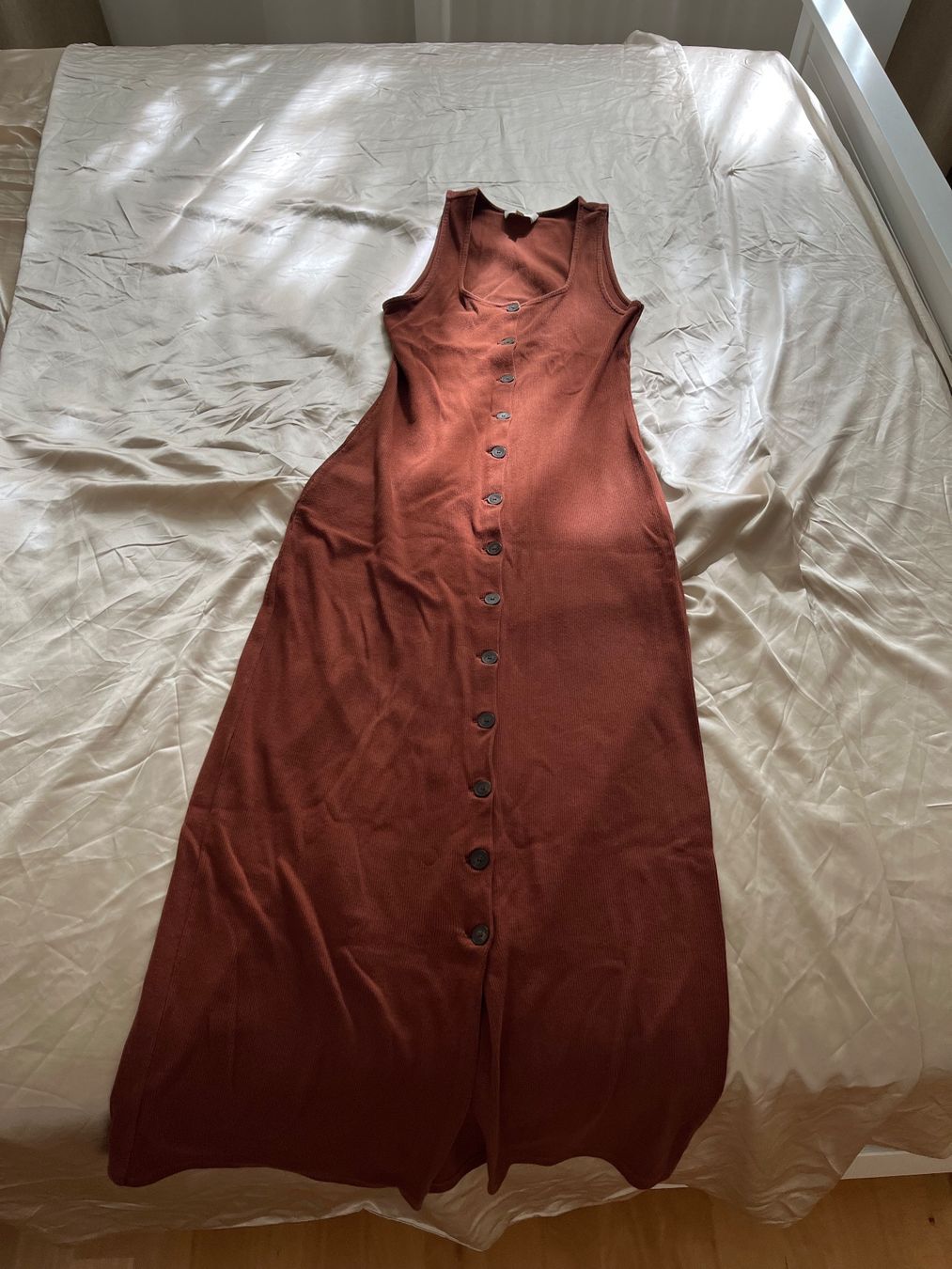 Sezane Kleider: Robe Fabiola Sézane S – Gebraucht aus Zürich von ale_5cyj 1