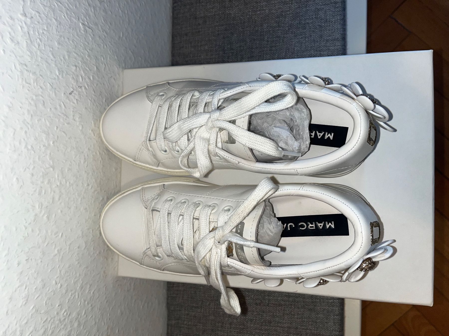 Marc Jacobs Scarpe per ragazzi: White Marc Jacobs sneakers, 36 leather original box – Usato da Genève venduto da dmt_y25y 1