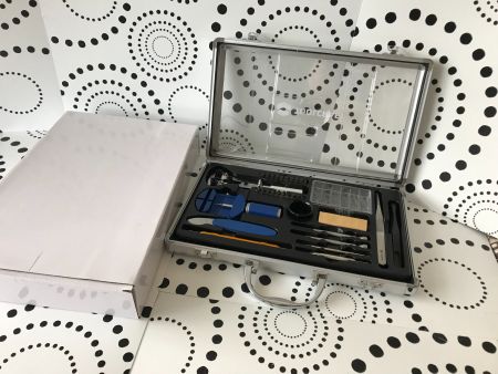 SET - OUTILS HORLOGER - UHRENWERKZET - ALUMINIUM CASE - NEW