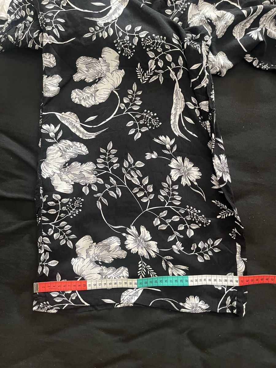 Lotti di vestiti: Damen Bluse weiss mit Hose Blumen – Nuovo (secondo la descrizione) da Olten venduto da sae_82z2 3