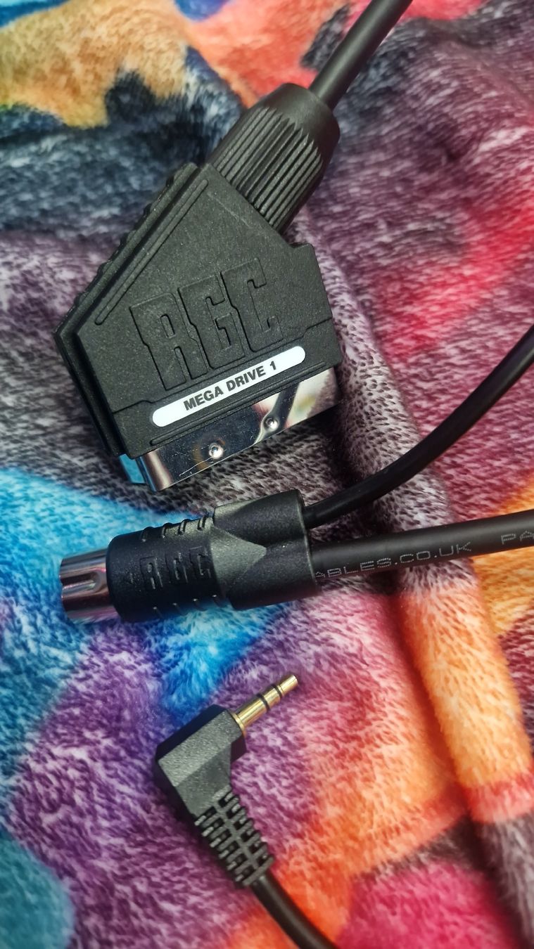 Sega Console: Console Sega Megadrive RGB avec Sonic – Usato da Villars-sur-Glâne venduto da MrLobTec 3