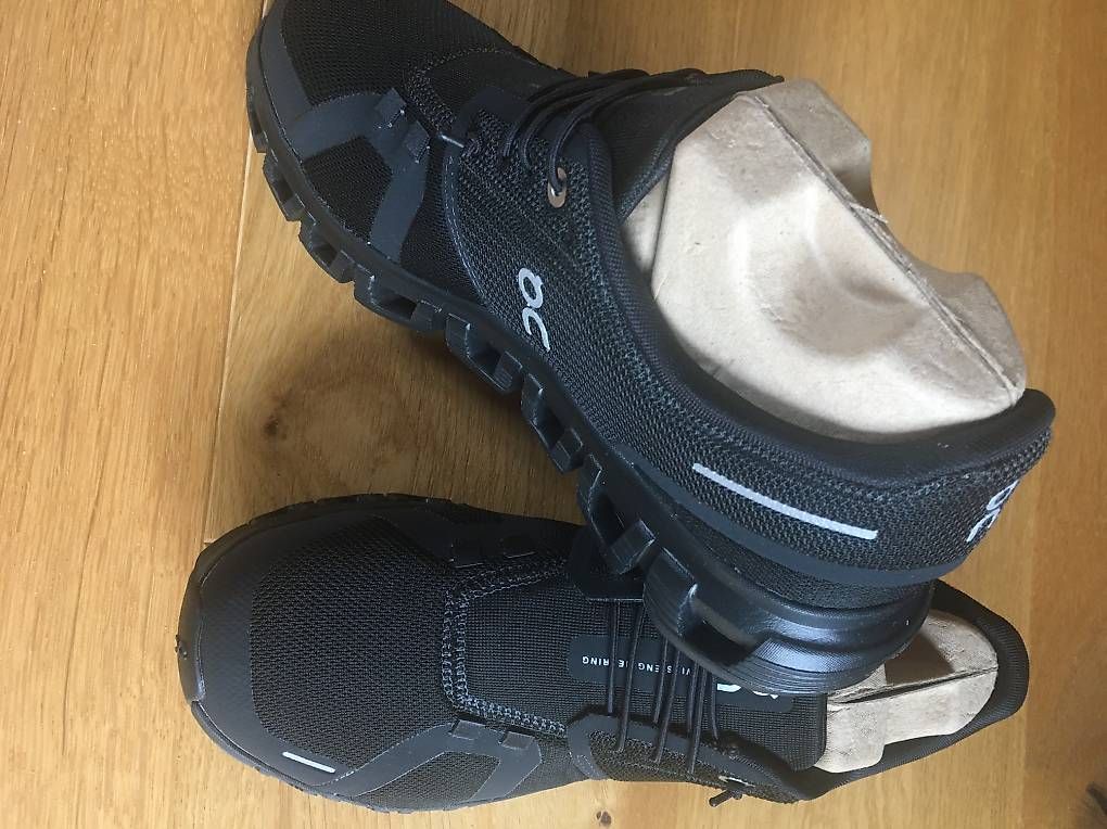 Scarpe da donna: On Cloud 6 Damenschuhe Gr. 40 – Nuovo e nell'imballaggio originale da uebeschi venduto da ragusa25 1