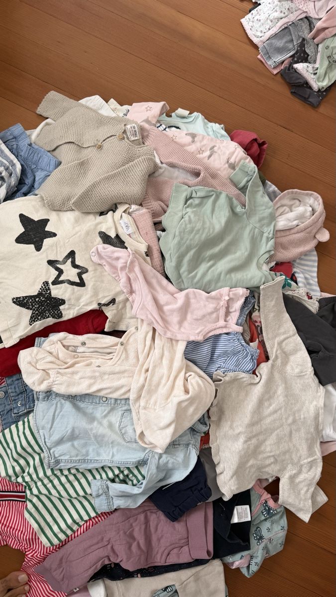 Lotti & Set di vestiti: Kleiderpaket Grösse 68 – Usato da Zürich venduto da Daniman 5