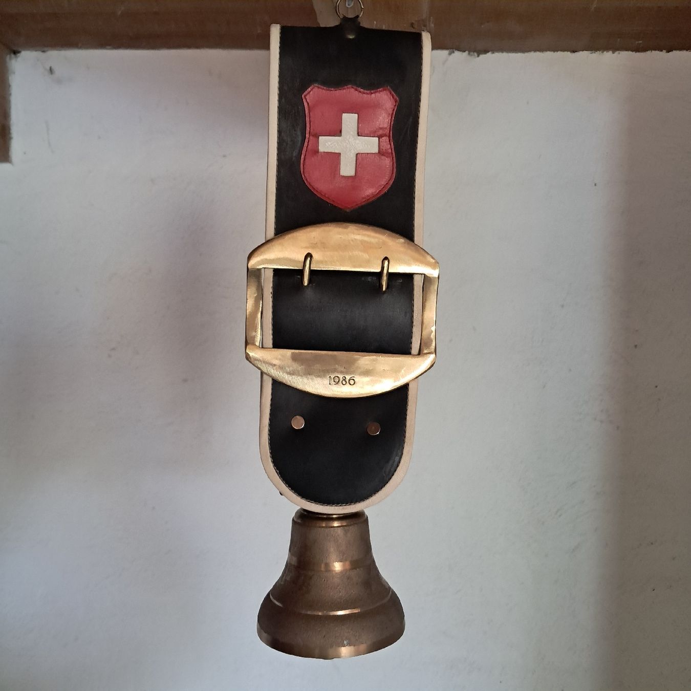 Campanacci mucche: SCHWEIZER GLOCKE 1986 – Usato da Murten venduto da SHETHOF